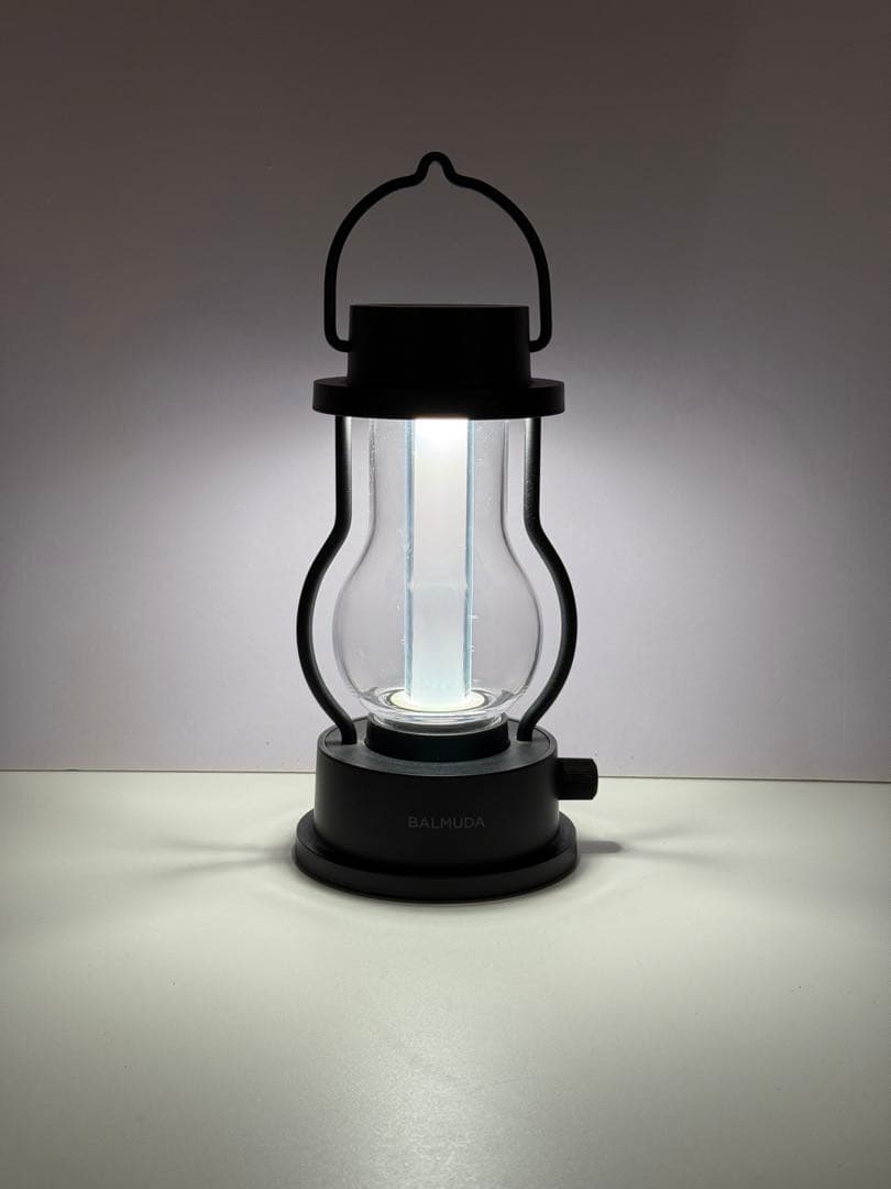 BALMUDA ブラック LED ランタン