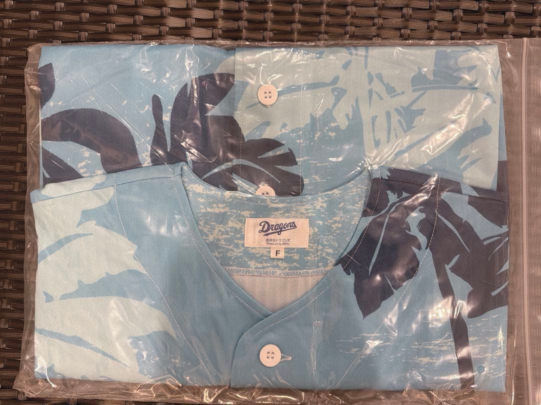 n*4様 【新品】ドラゴンズ沖縄キャンプ ユニフォーム ドアラ