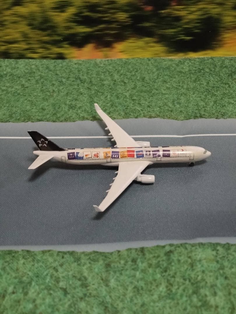 【レア品】シャバク 1/600 オーストリア航空 A330-200スタアラ塗装