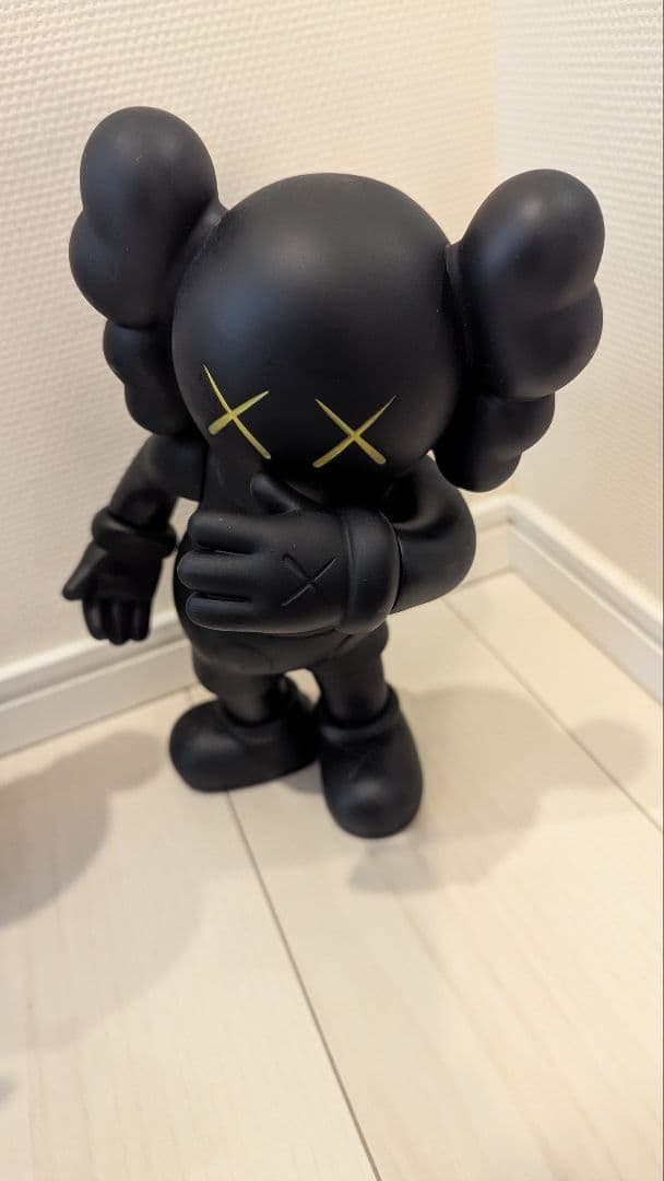 その他 KAWS