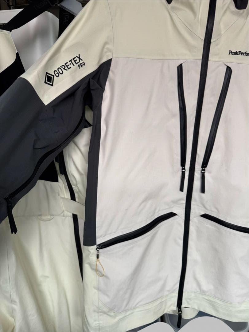 ピークパフォーマンス VERTICAL GORE-TEX PRO レディース