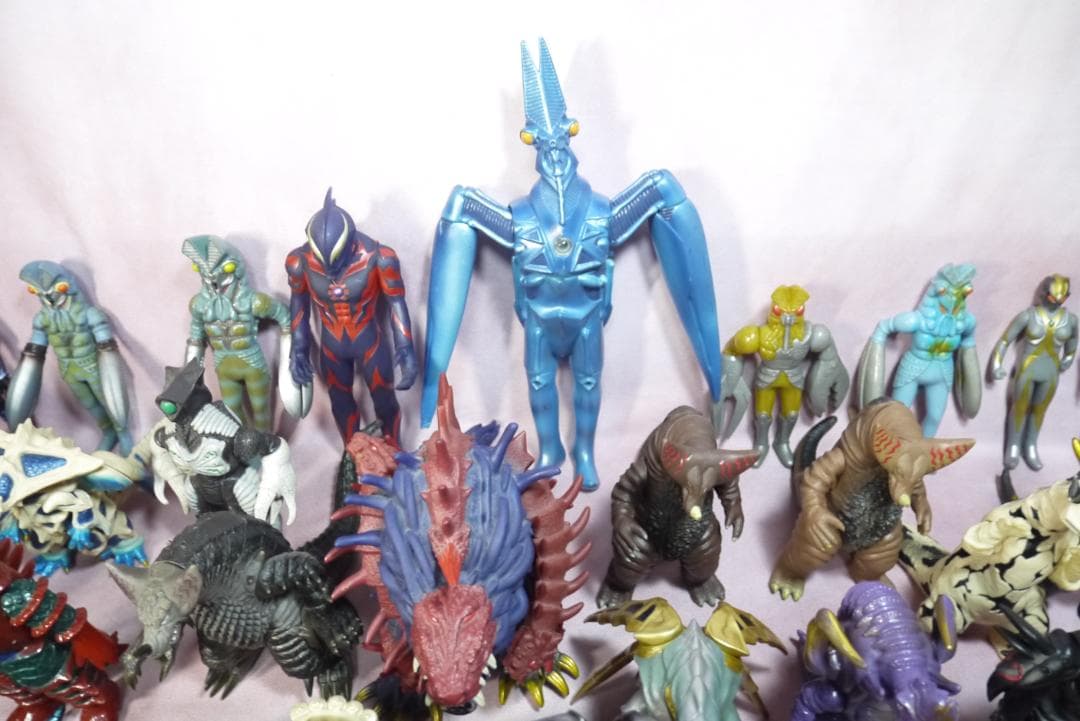 ウルトラ怪獣シリーズ　DXシリーズ　ほか　怪獣ソフビ　59体