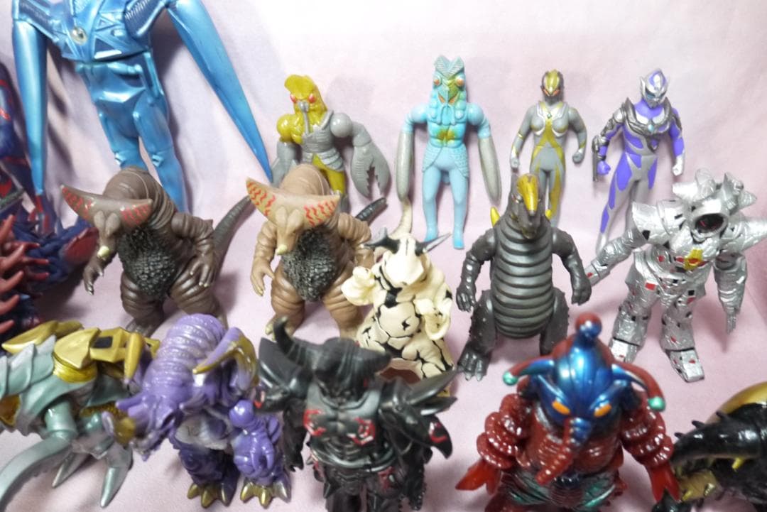 ウルトラ怪獣シリーズ　DXシリーズ　ほか　怪獣ソフビ　59体