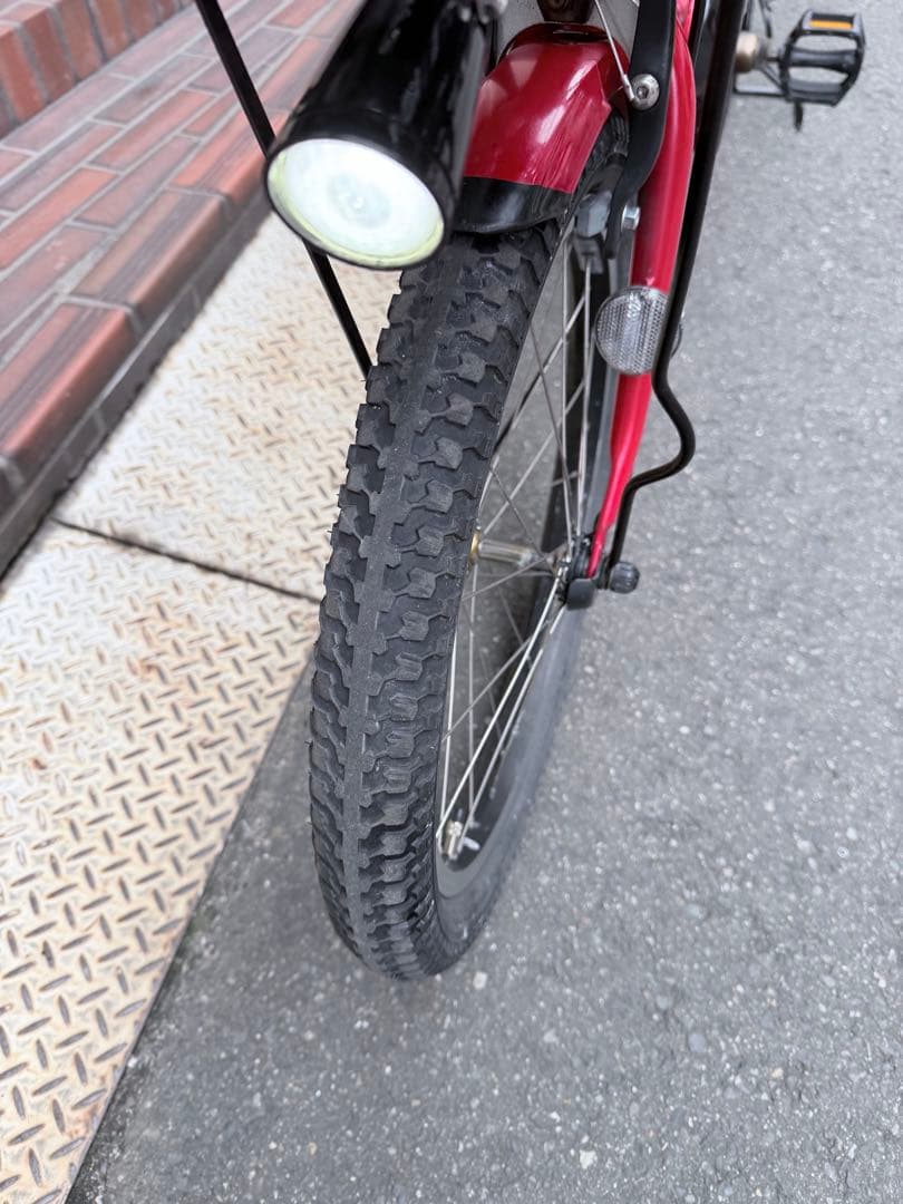 大阪府　ヤマハ　赤の電動アシスト自転車 チャイルドシート付き