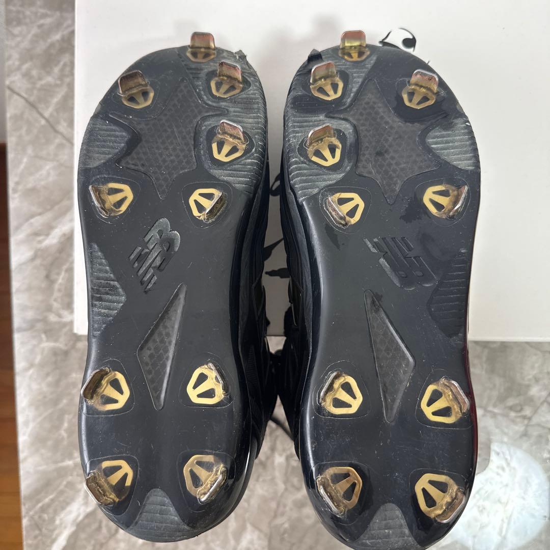 New Balance S01 野球用スパイク ブラック/ゴールド