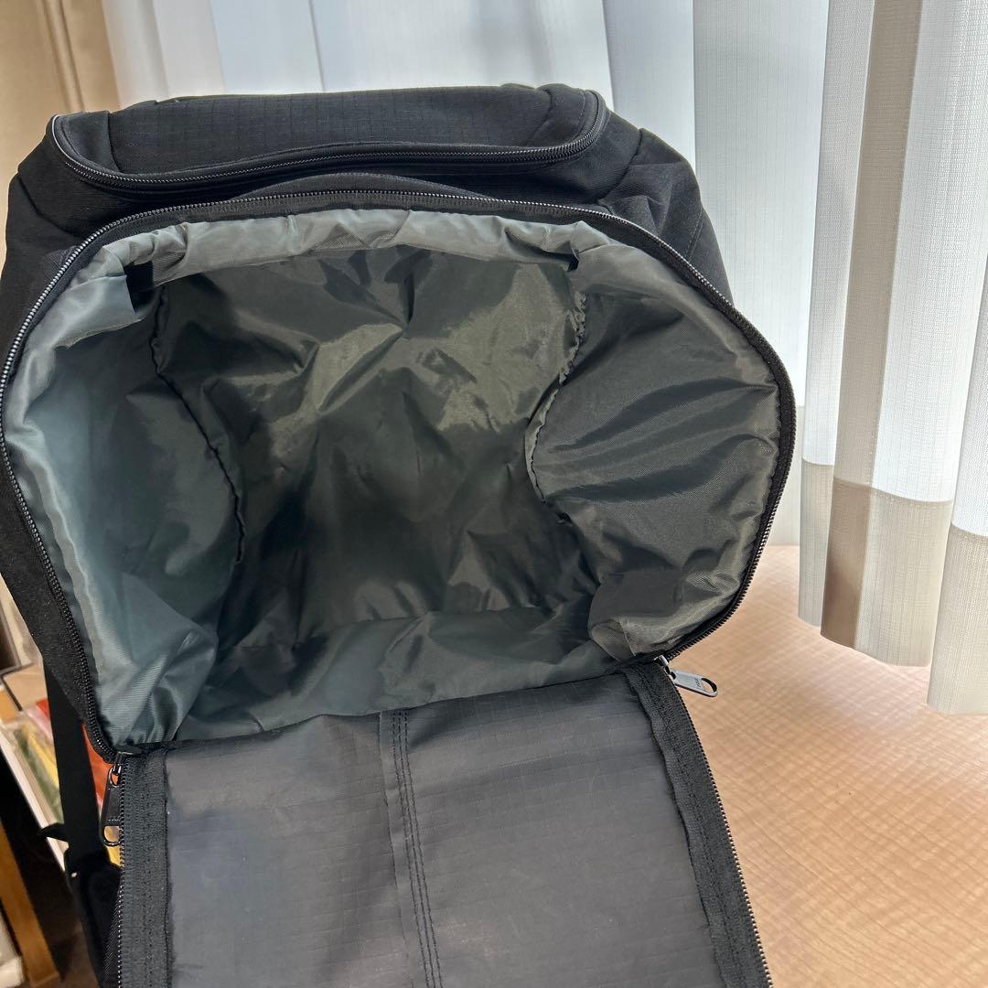 【最終価格/美品】DAKINE50リュック/スノボ/スキー/ブラック メンズ