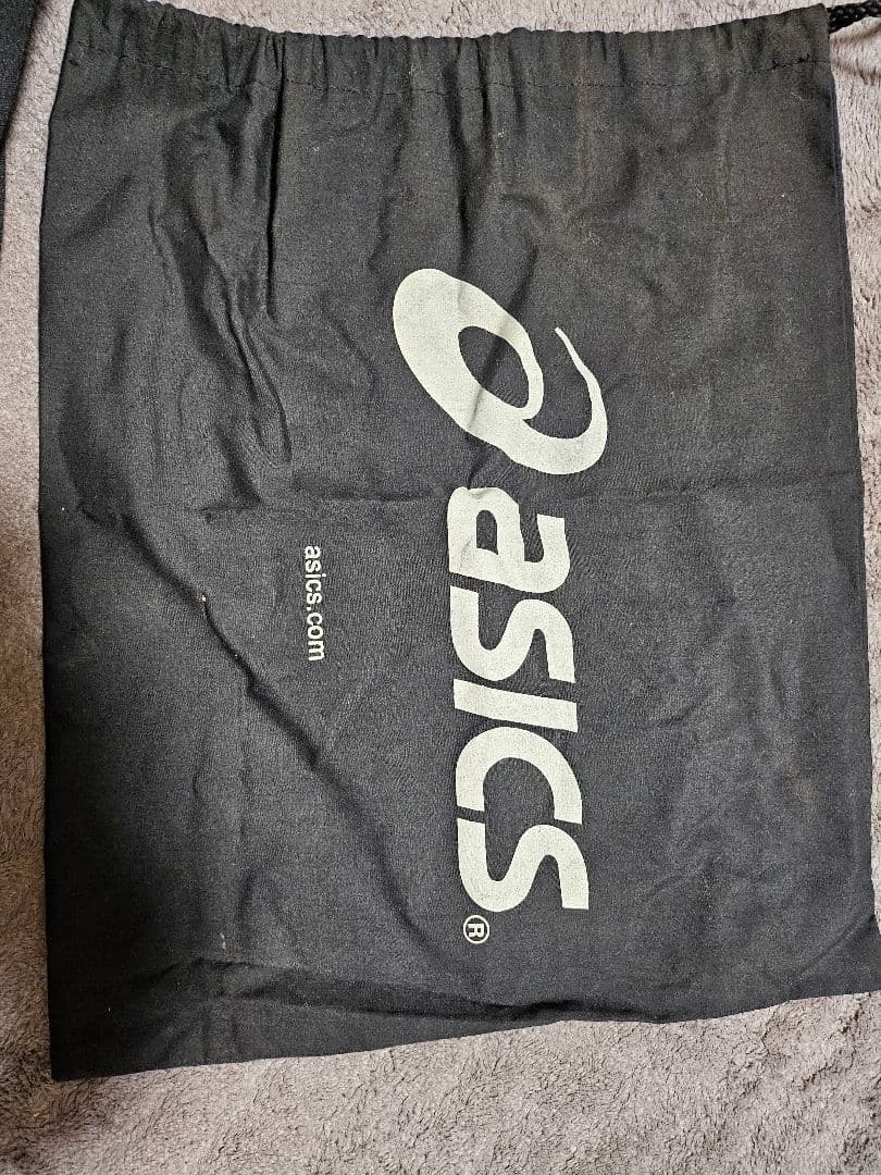ASICS　GEL1140V　28センチ