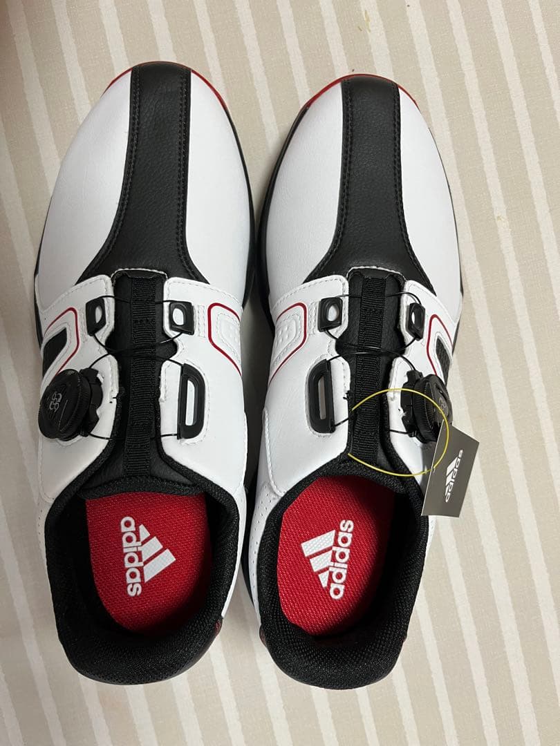 ４月末までの出品とさせて頂きます adidasゴルフシューズ新品未使用