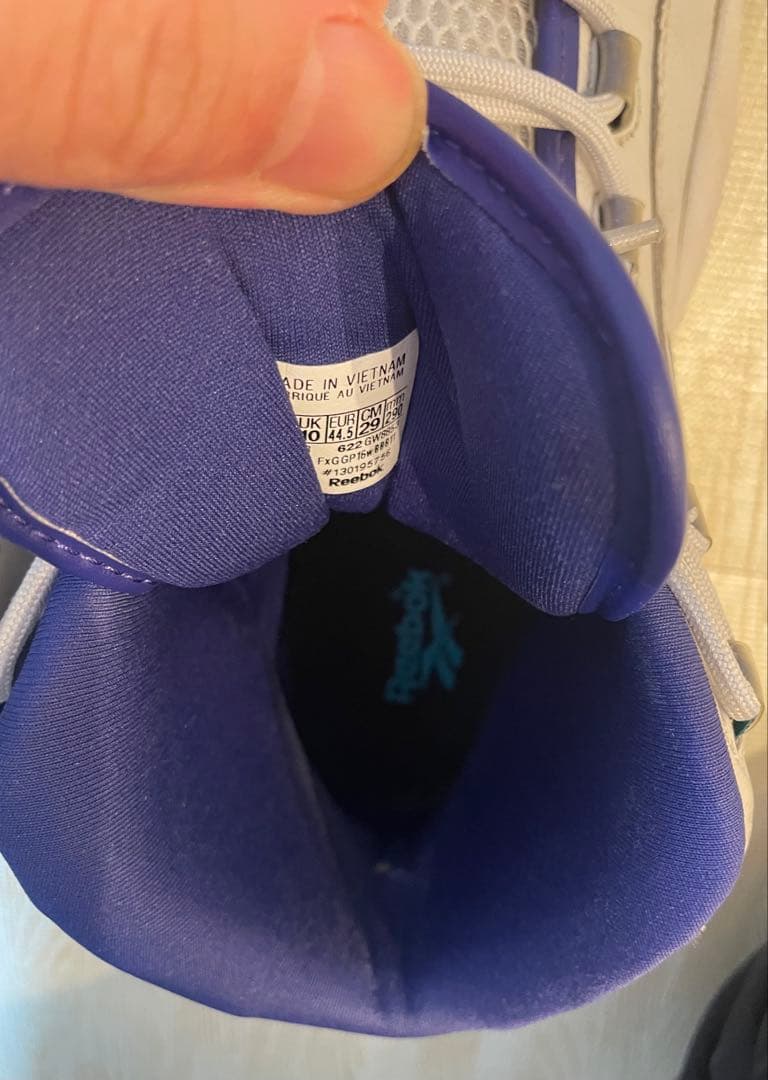 週末大幅値下げ　Reebok バスケットボールシューズQuestion1