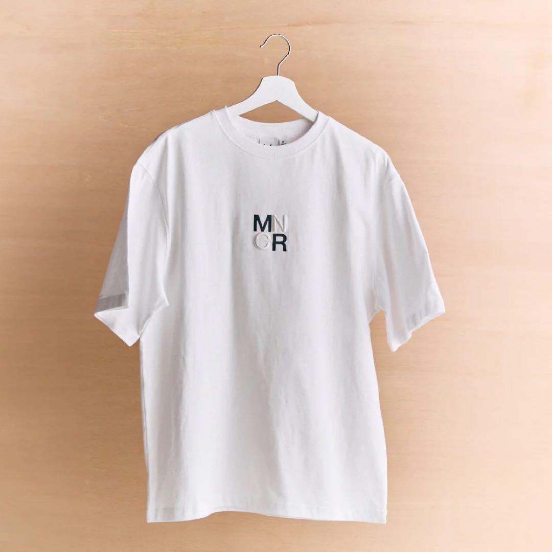 BTS ポップアップMONOCHROME Tシャツ　Mサイズ