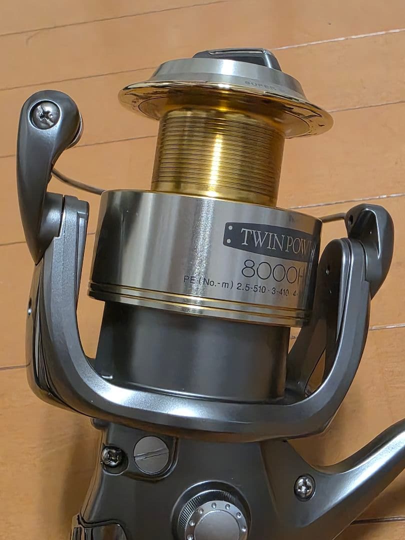極美品　シマノ　02ツインパワー　8000HG