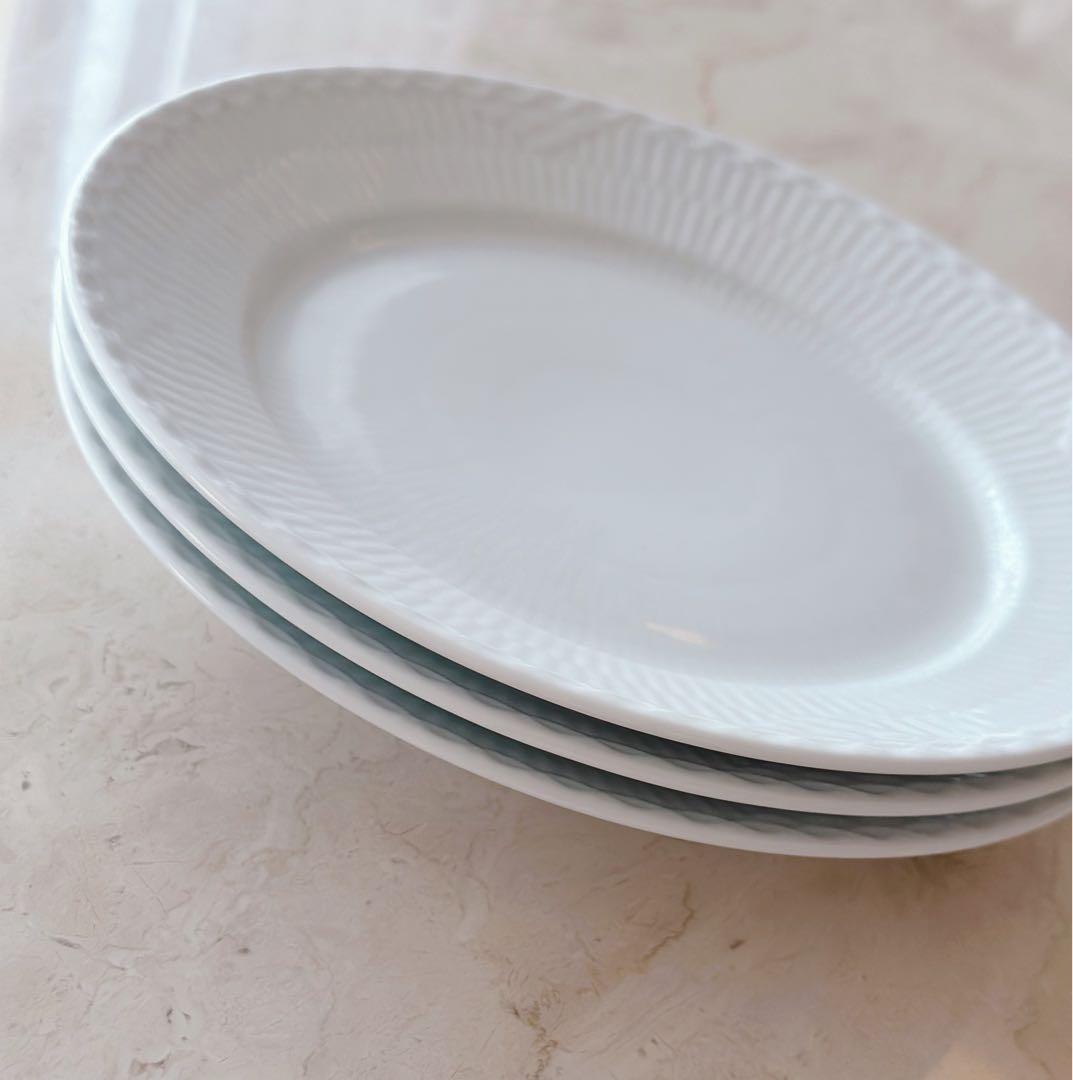 ✨新品✨ロイヤルコペンハーゲン✨ホワイトフルーテッド22センチ✨ハーフレース3枚