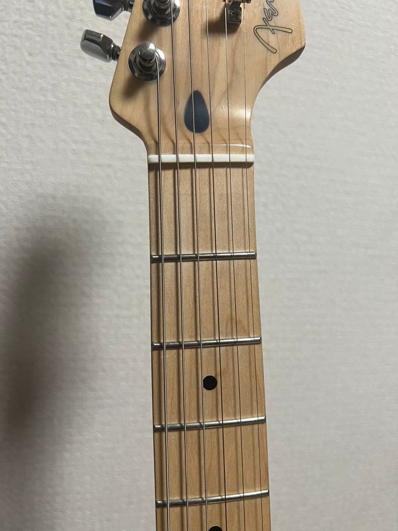 fender hommage ストラトキャスター SSS バッカスボディ