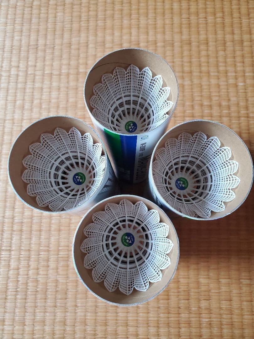 新品 YONEX MAVIS 2000 バドミントンシャトル 6個入り 4筒