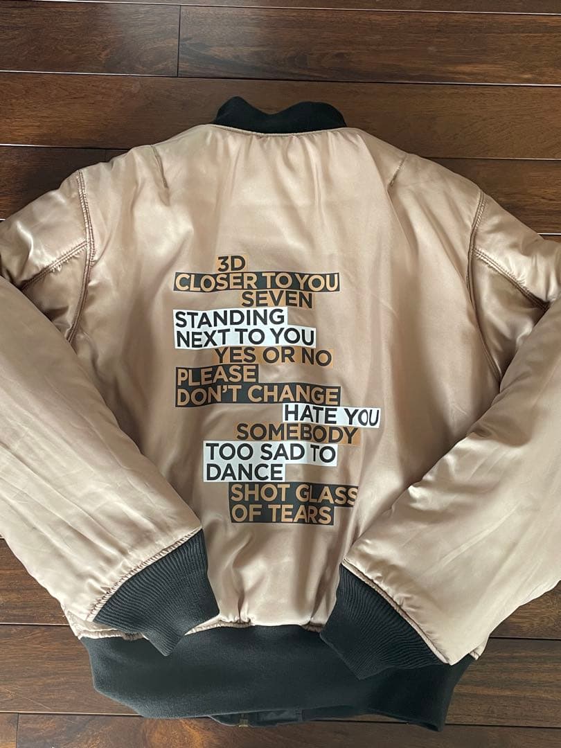 トレカ付きGOLDEN BTSジョングクBOMBER JACKET