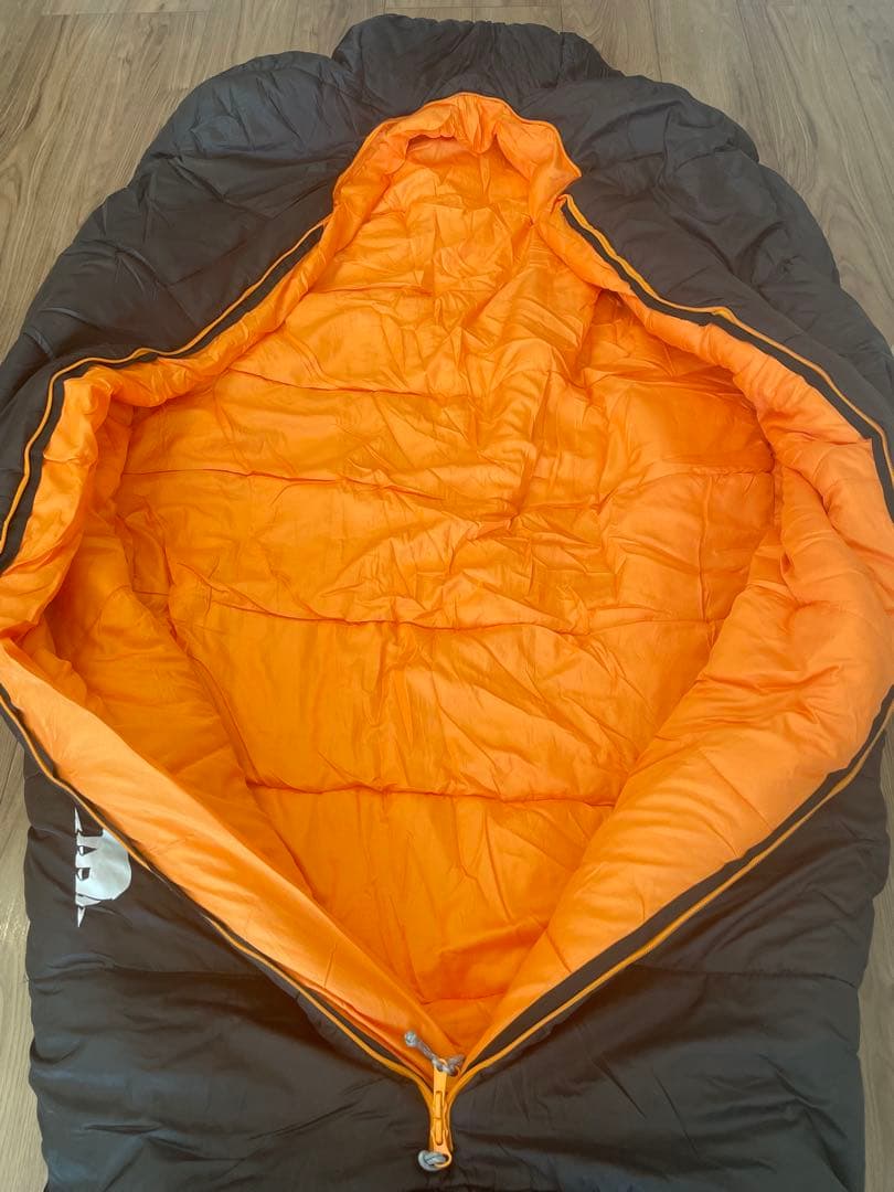 ベアーズロック　マミー型シュラフ　-34度