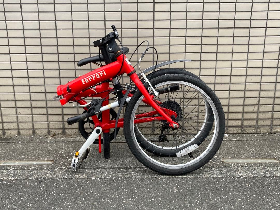 フェラーリ FERRARI 20インチ折りたたみ自転車 外装7段 GICジック製