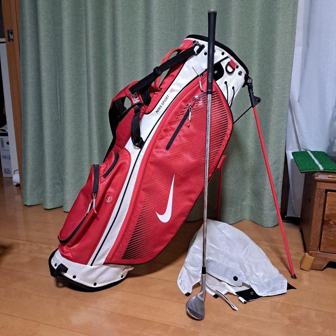Nikeスタンド式 キャディバッグ。フード付き。フォーティーン56度。