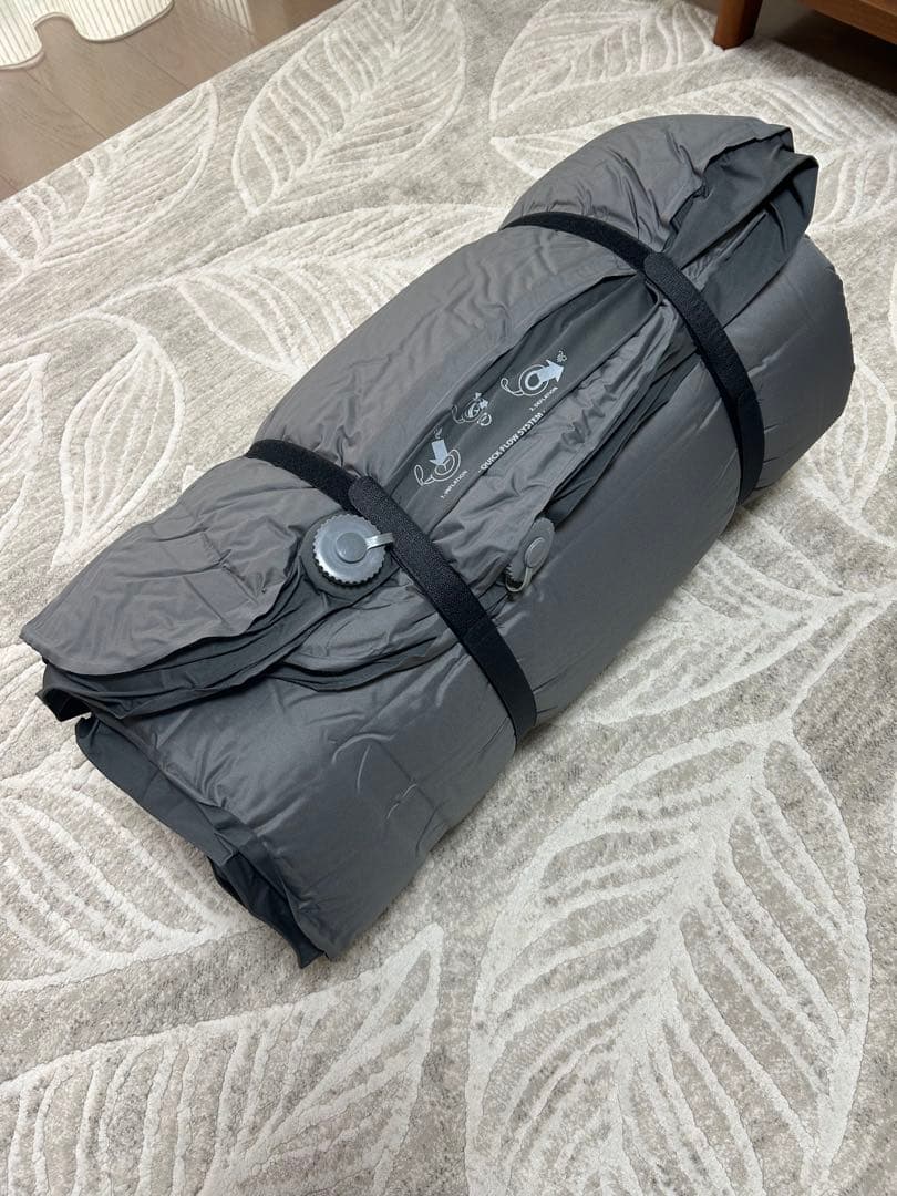 Coleman キャンパーインフレーターマットハイピークダブル