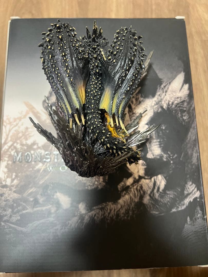 MONSTER HUNTER: WORLD 特別版ボックス
