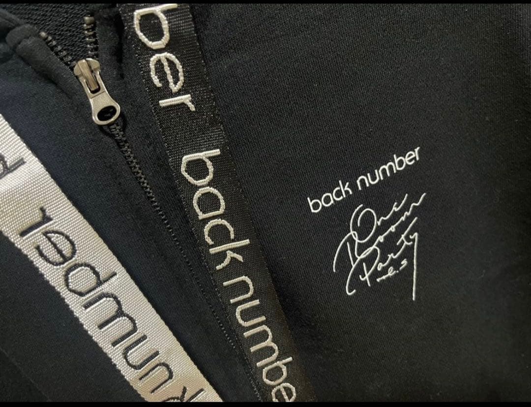 【超美品】♡back number ジップアップパーカー Lサイズ♡