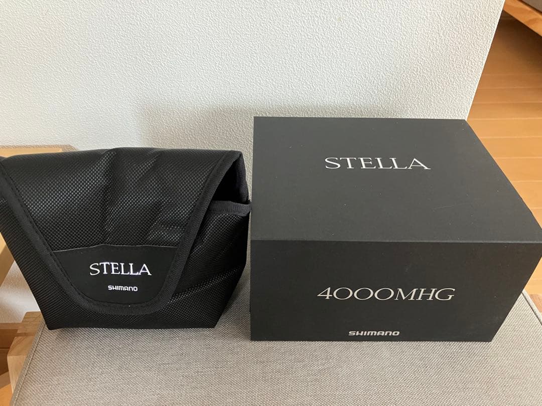 雪華　SHIMANO STELLA 4000MHG リール