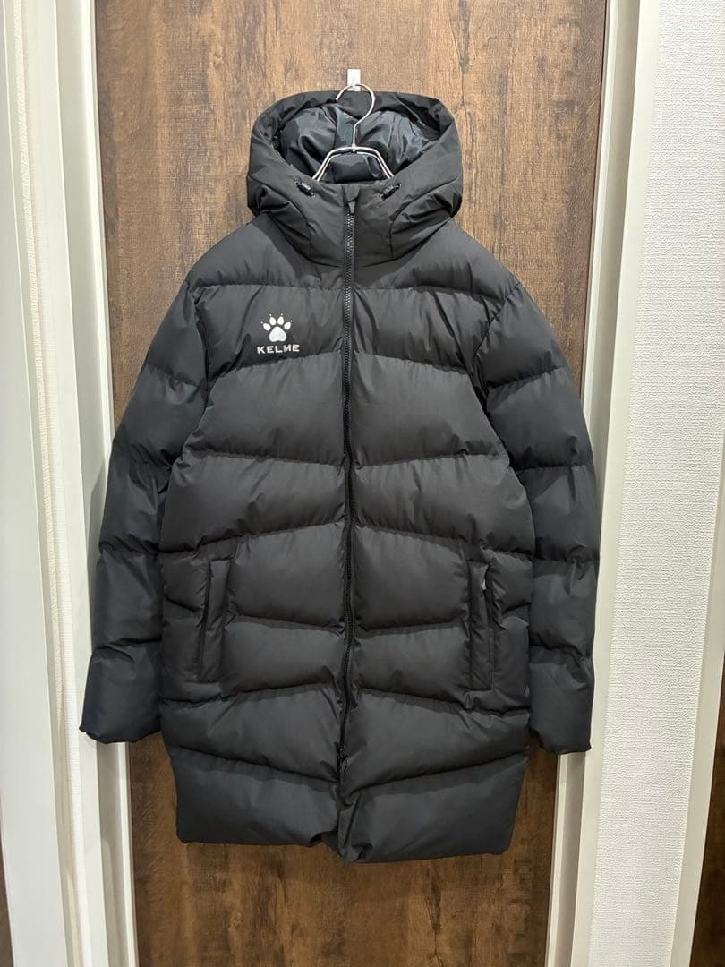 美品 KELME ケルメ ベンチコート M 黒 ベンチダウン ダウンコート