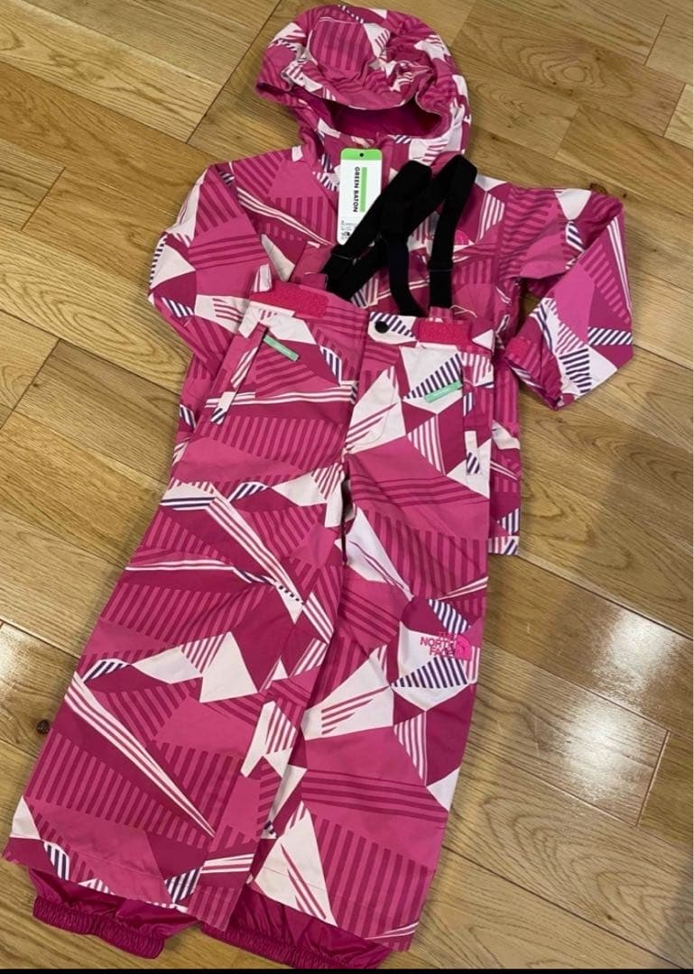 THE NORTH FACEグリーンバトンノベルティスクープジャケット&パンツ