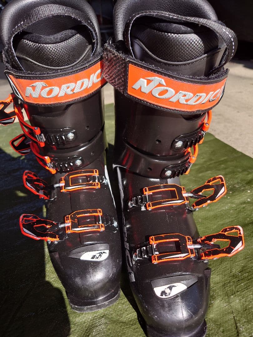 Nordica Dobermann GP 110 スキー用ブーツ