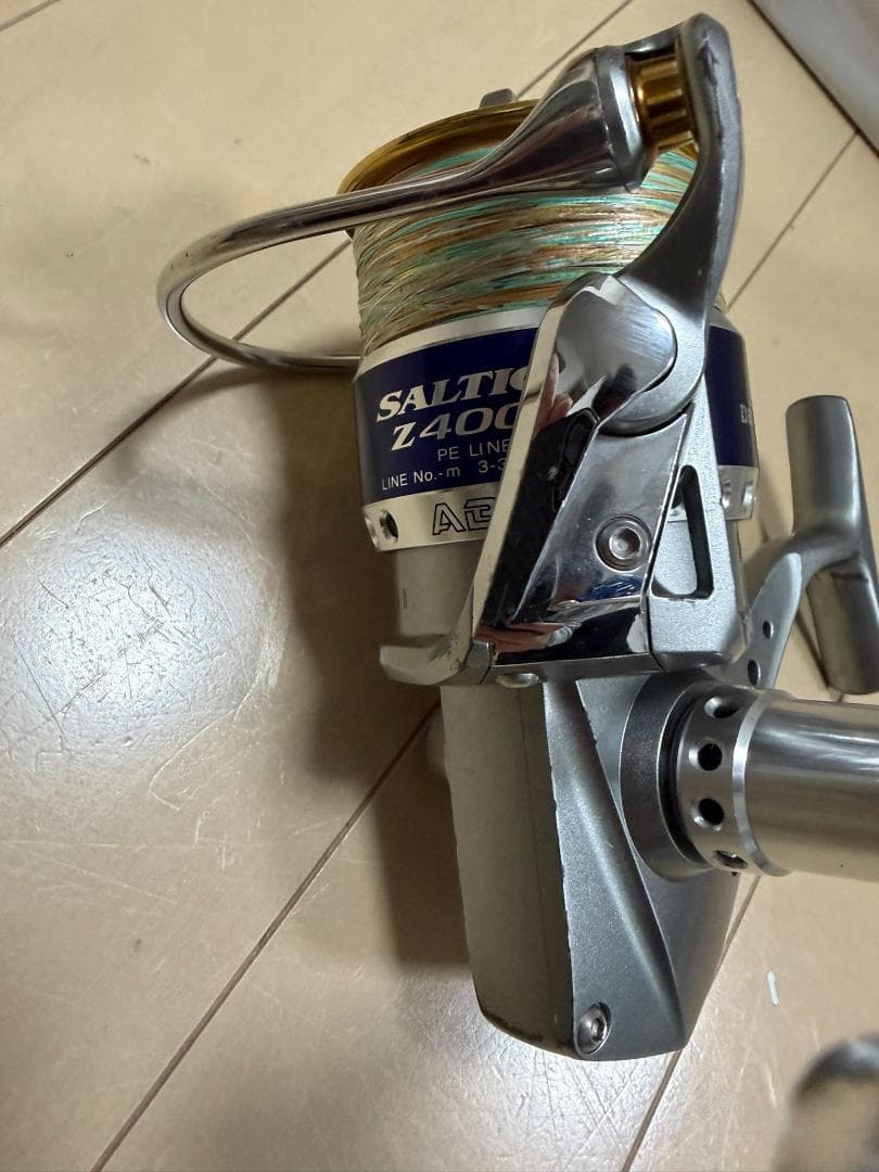 Daiwa Saltiga Z4000 スピニングリール