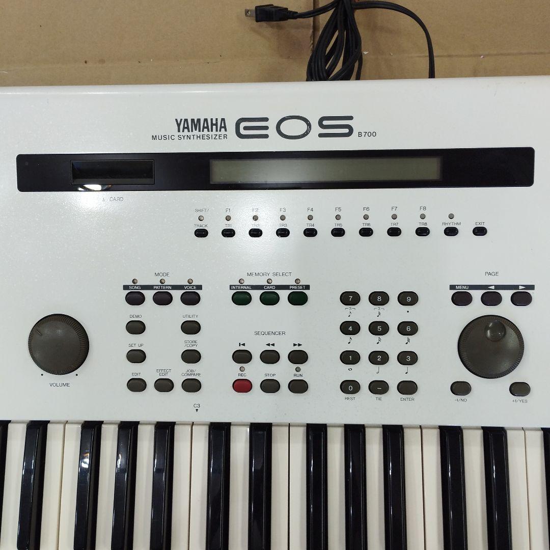 YAMAHA　ミュージックシンセサイザー　EOS B700