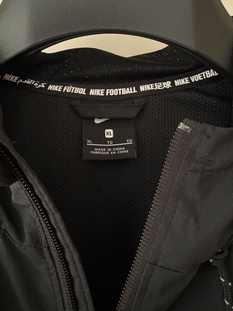 NIKEF.C. ピステ・ウィンドブレーカー ブラック　XL