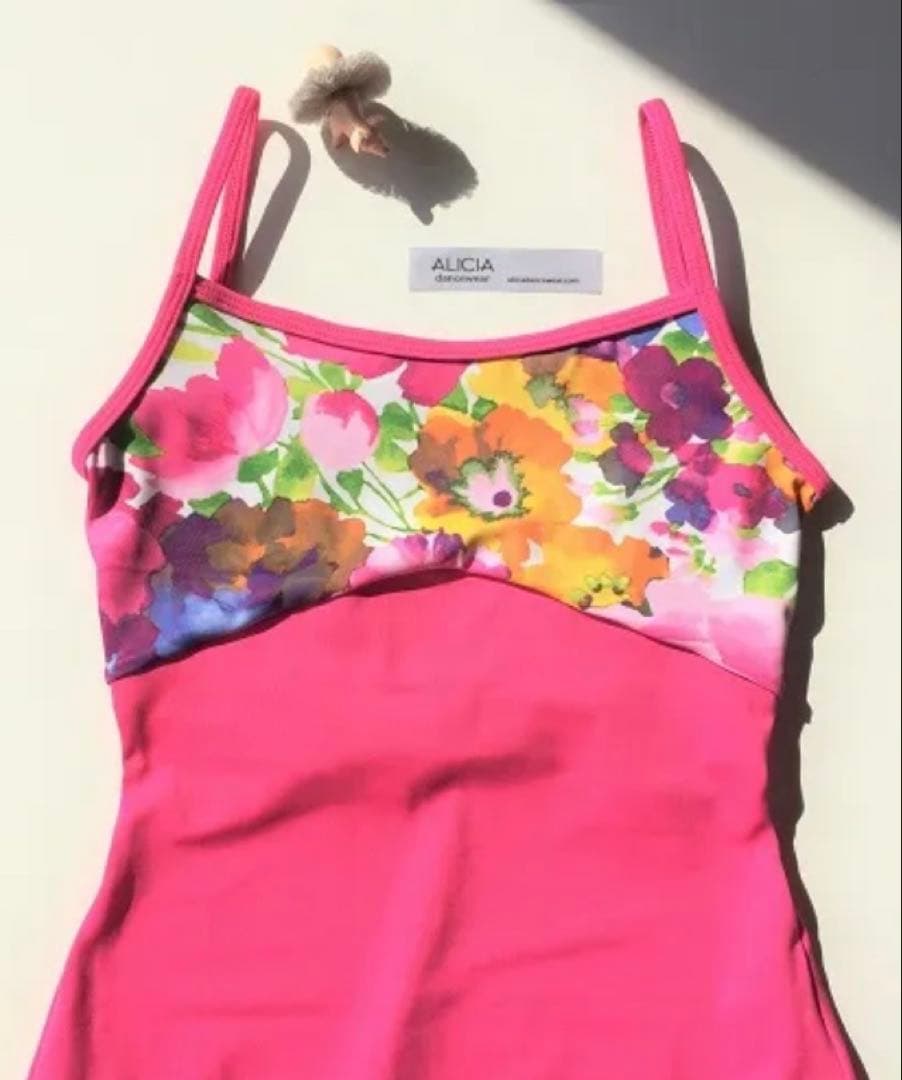 ALICIA dancewearのフラワープリント レオタード　Sサイズ