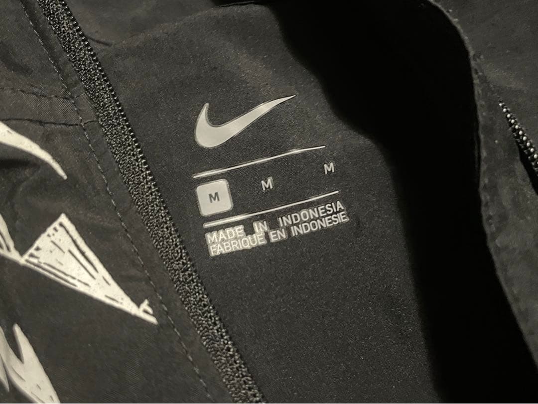 NIKE ナイキ　ランニングジャケット