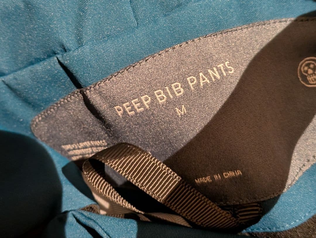 25/26 unfudge PEEP BIB PANTS Mサイズ (試着のみ)
