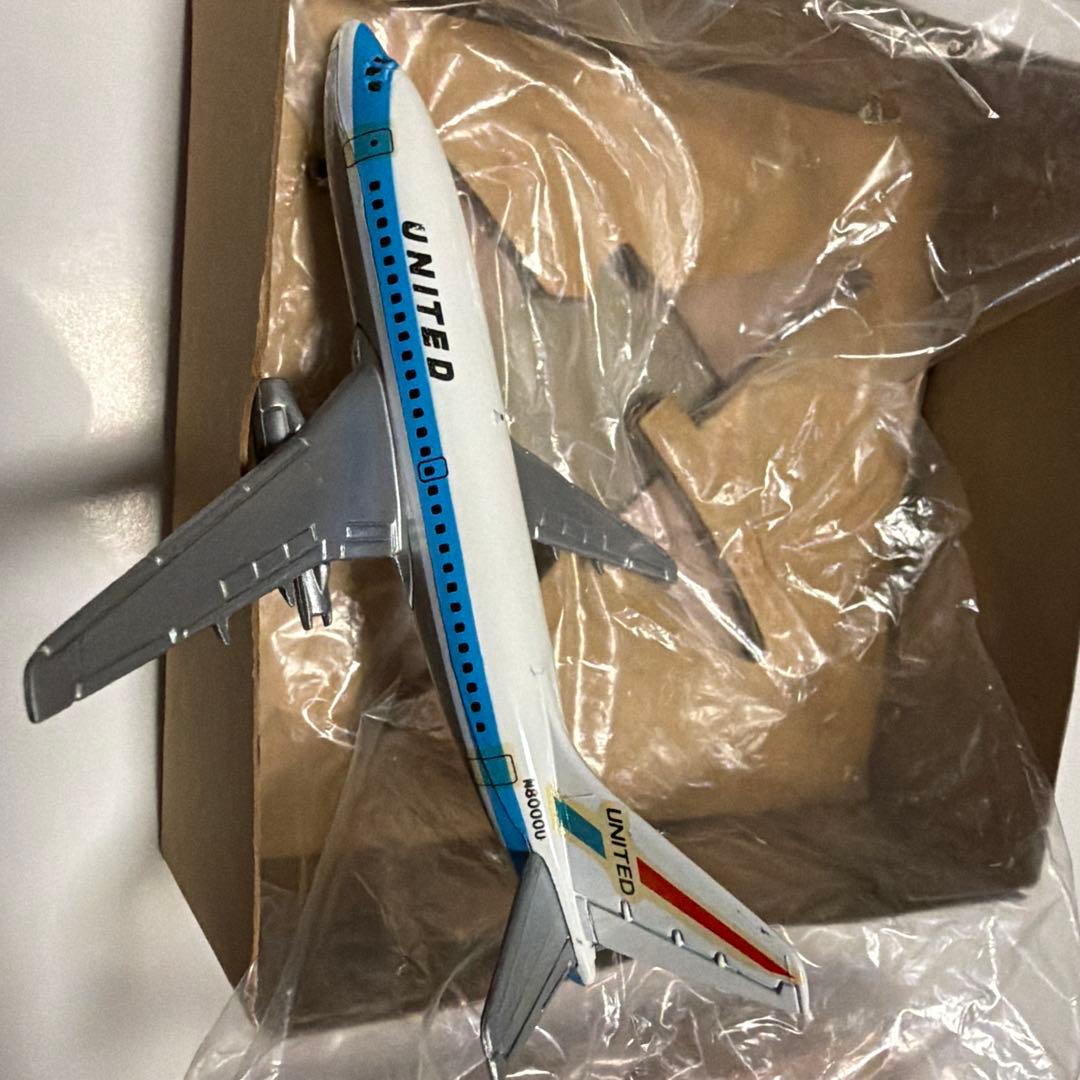 UNITED ボーイング 737 N8000U 飛行機　模型