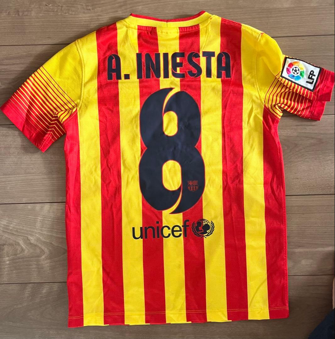 A. INIESTA 8番 FCB 2013-14 2nd ユニフォーム