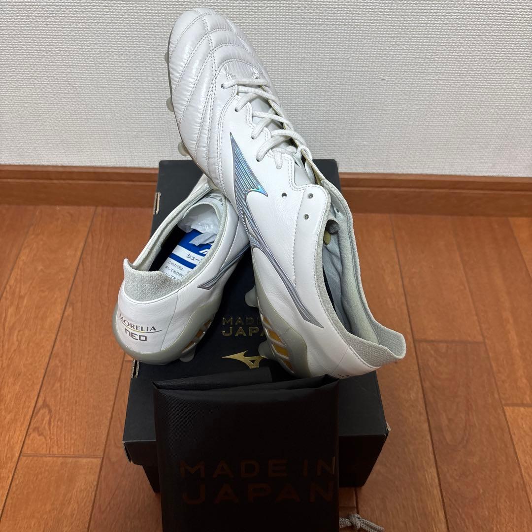 モレリア NEO 3 JAPAN ホワイト×シルバー