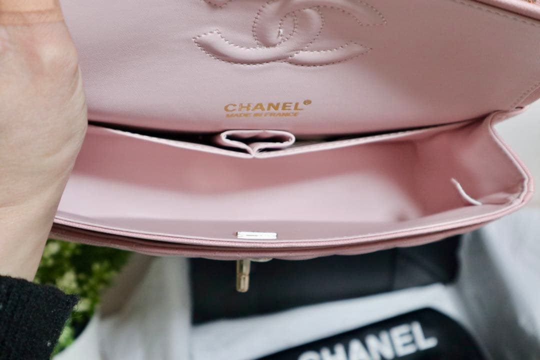 再出品　CHANEL シャネル ピンク キルティング ショルダーバッグ