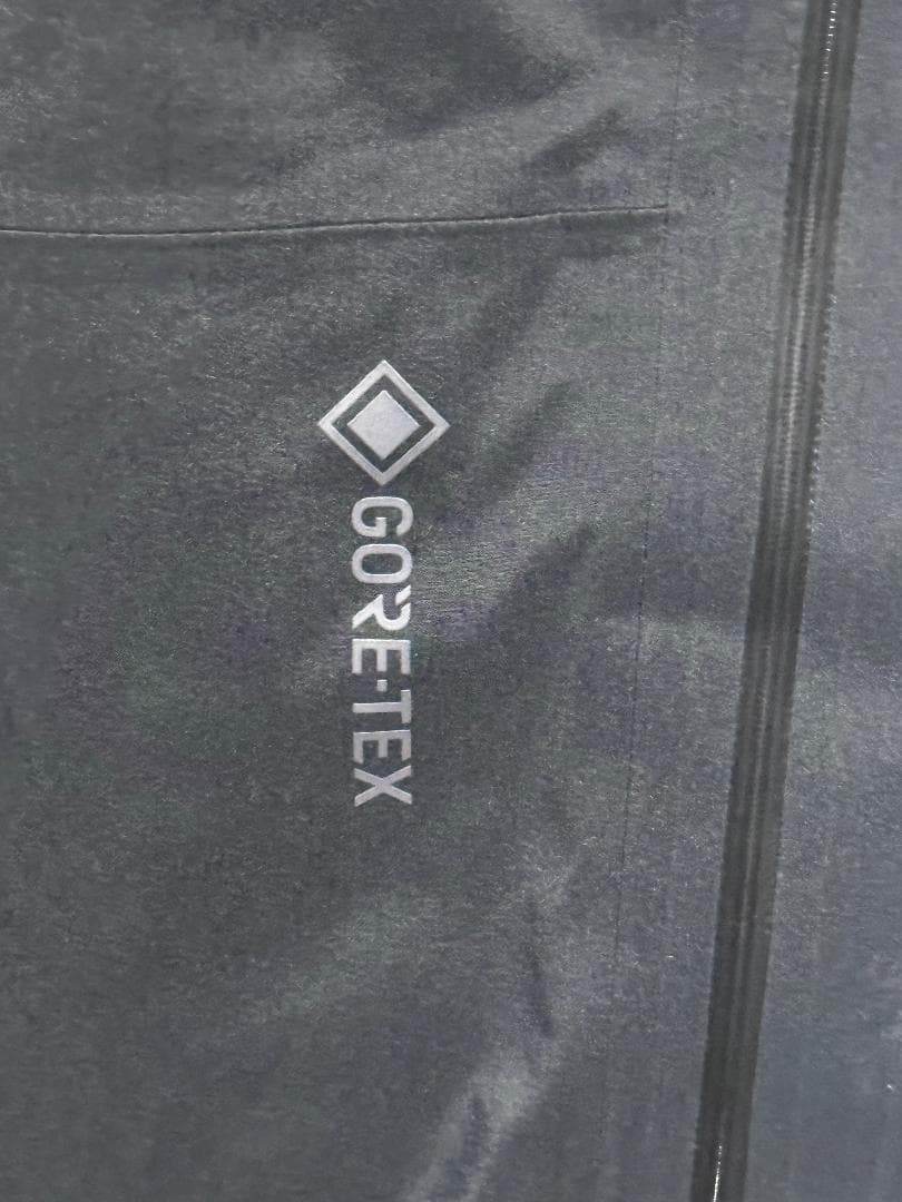 サロモン 女性用　シェルビブパンツ L QST GORE-TEX PRO BIB