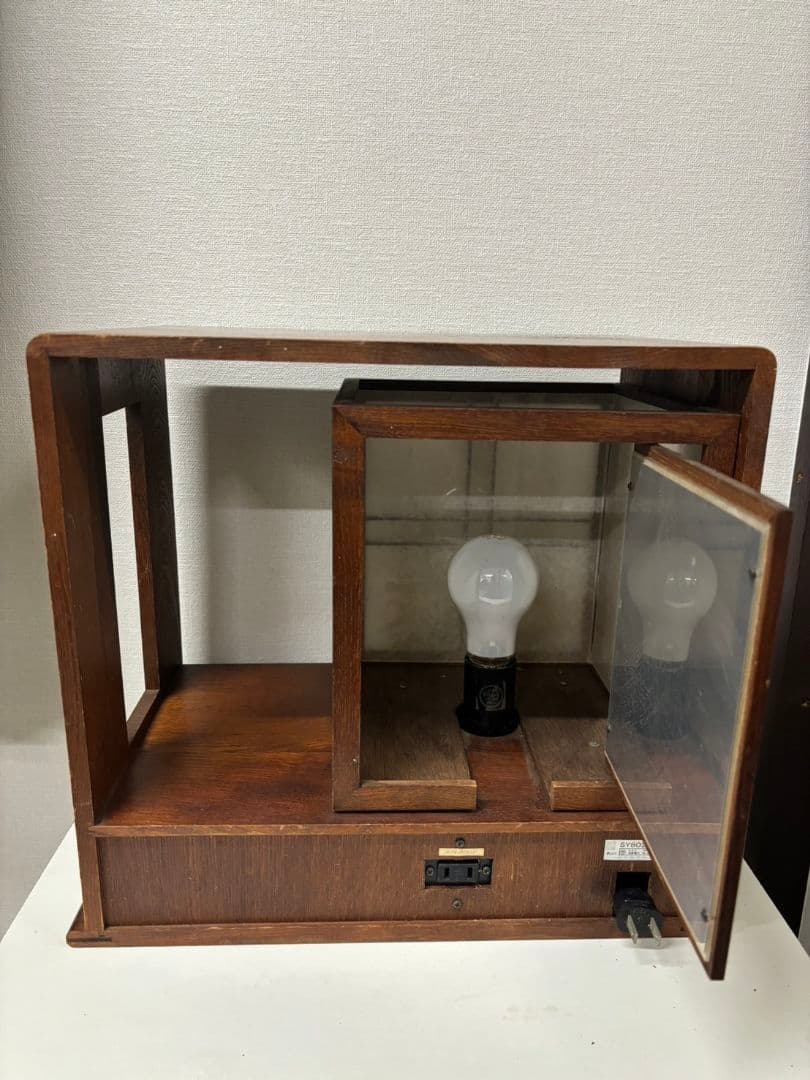 レトロ家具　照明時計付き　アンティーク置物