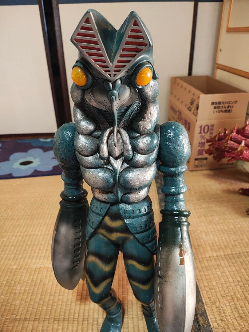 大迫力 BANDAI ジャイアントスケール バルタン星人 フィギュア 特大