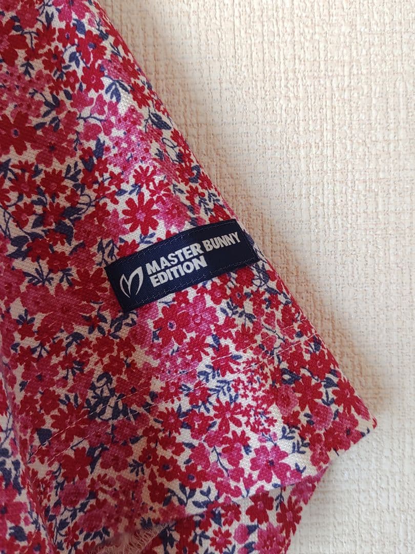 未使用　マスターバニー　花柄ポロシャツ　サイズ5　総柄　ロゴ刺繍