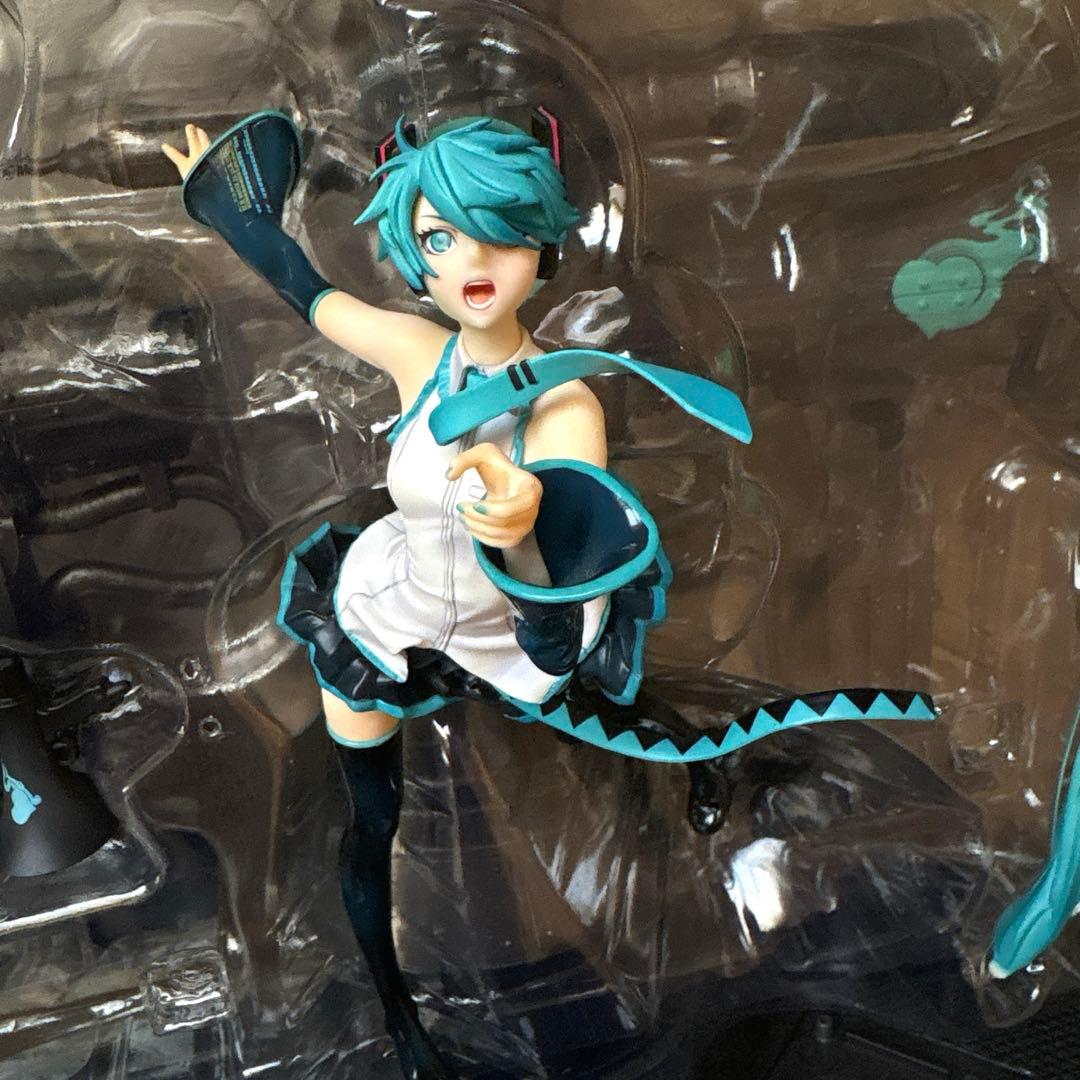 【美品レア】初音ミク 恋は戦争Ver. DX 1/8 フィギュア