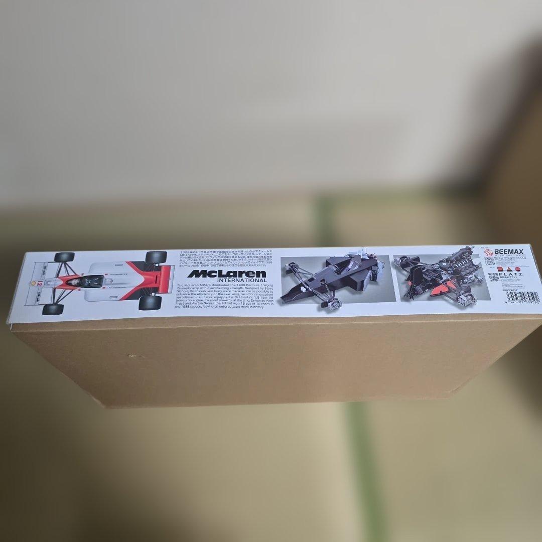 McLaren MP4/4 1/12スケール プラモデル
