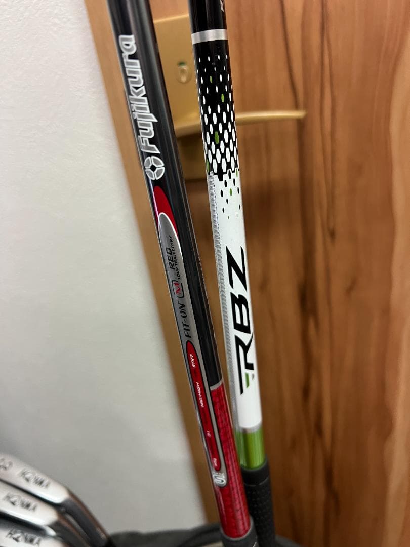ゴルフクラブ12本グルフバッグセット　テイラーメイド　HONMA