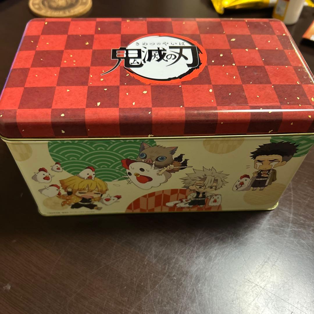 鬼滅の刃 バッジ、フィギュアetc