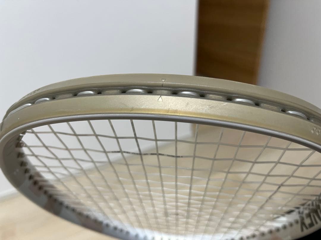 『美品』YONEX VCORE 100 テニスラケット　G2