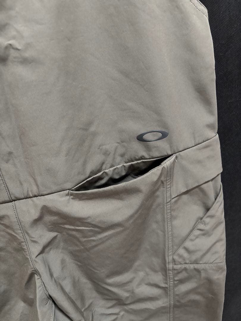 新品 OAKLEY カーキ スノーボード ビブパンツ Mサイズ オークリー 防水