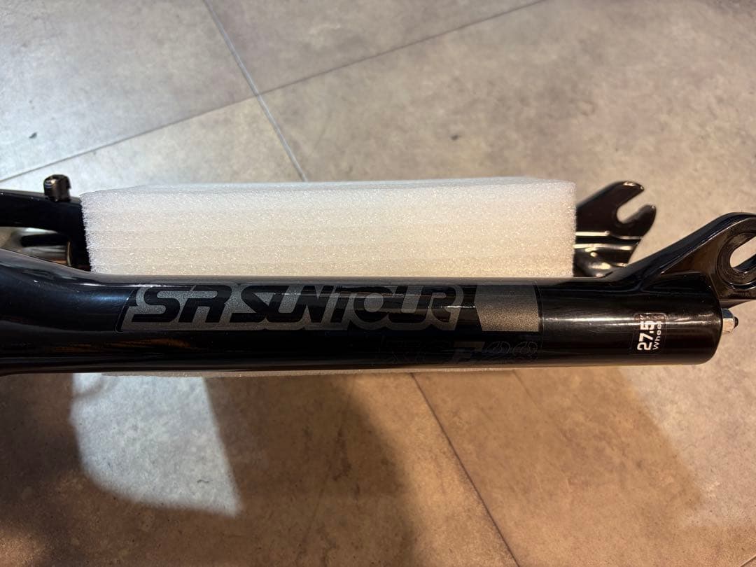 Suntour フロントフォーク　サスペンション　XCE28 27.5